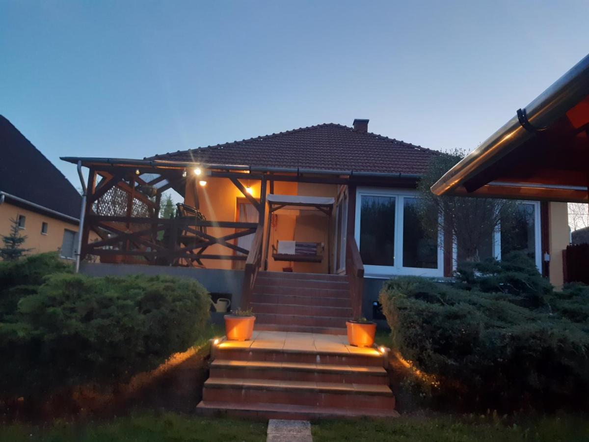 Villa Iris Egerszalók Extérieur photo